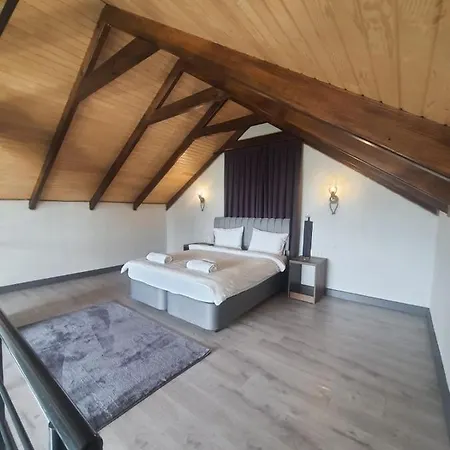 Hilux Bungalow *